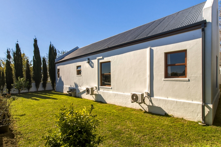 5 Bedroom Property for Sale in Croydon Vineyard Estate Western Cape